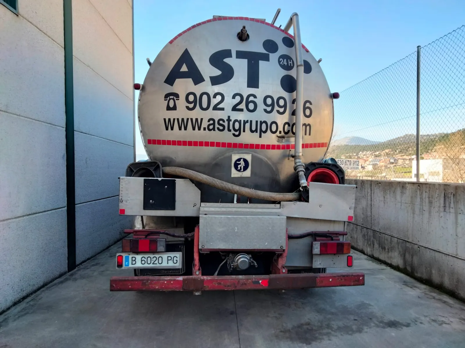 Cisterna AST Grupo para suministro de agua en Madrid